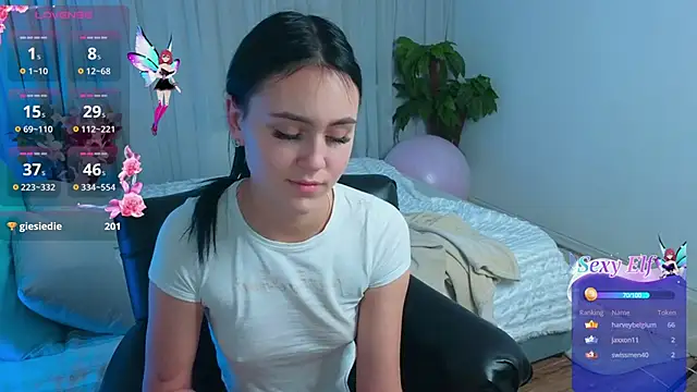 Snapshot of CooperAllana chatting on 02/06/25, 11:43 CooperAllana online show from 02/06/25, 11:43