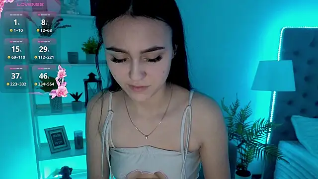 Snapshot of CooperAllana chatting on 02/13/25, 08:59 CooperAllana online show from 02/13/25, 08:59