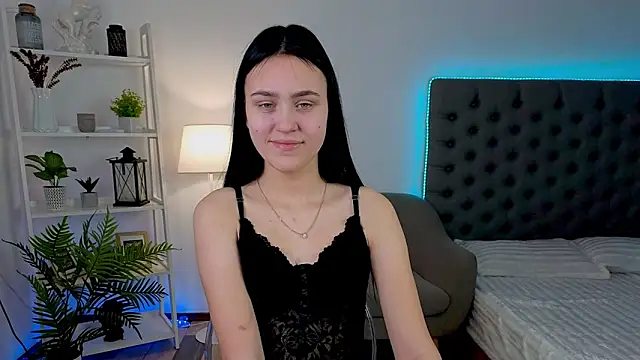 Snapshot of CooperAllana chatting on 02/28/25, 08:31 CooperAllana online show from 02/28/25, 08:31