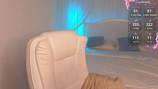 Snapshot of CooperAllana chatting on 11/14/25, 07:07 CooperAllana online show from 11/14/25, 07:07