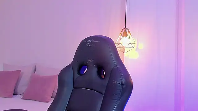 mallie quinn online show from 02/07/25, 12:50