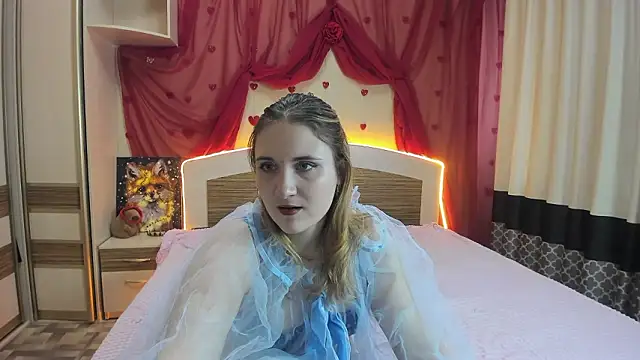 Snapshot of Miss_Elsa_ chatting on 03/26/26, 04:29 Miss Elsa online show from 03/26/26, 04:29