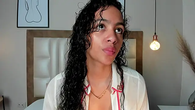 AntonellaHall  online show from 12/14/25, 03:28