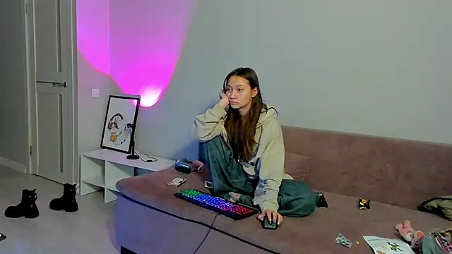 Snapshot of EllaSky_xoxo chatting on 01/31/25, 02:28 EllaSky xoxo online show from 01/31/25, 02:28