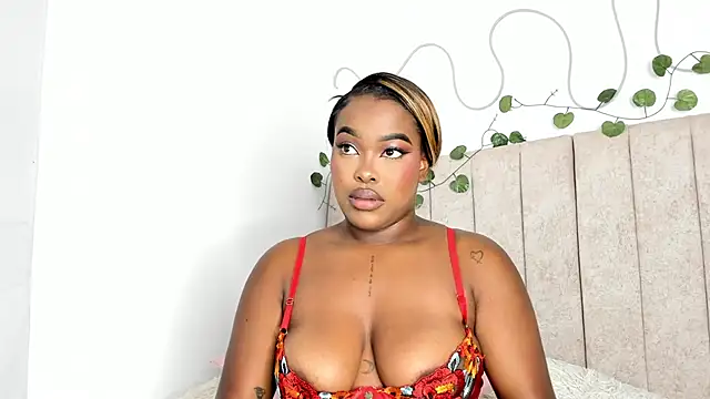 Kaseydelvey online show from 02/07/26, 06:44