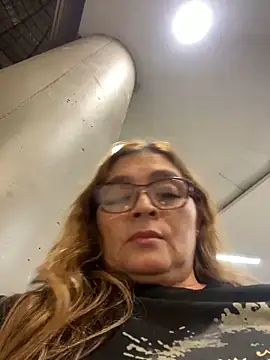 Snapshot of AntonellaAlondra4 chatting on 02/02/25, 12:40 AntonellaAlondra4 online show from 02/02/25, 12:40