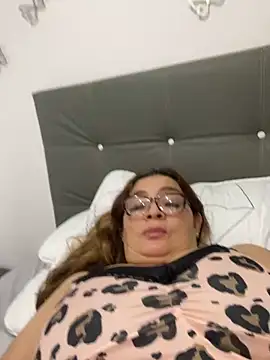 Snapshot of AntonellaAlondra4 chatting on 02/25/25, 12:45 AntonellaAlondra4 online show from 02/25/25, 12:45