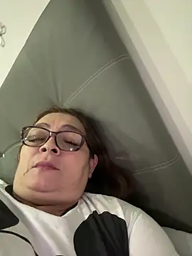 Snapshot of AntonellaAlondra4 chatting on 09/10/25, 04:12 AntonellaAlondra4 online show from 09/10/25, 04:12