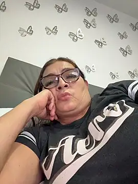 AntonellaAlondra4 online show from 02/22/26, 03:29