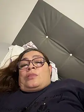 AntonellaAlondra4 online show from 04/07/26, 03:40