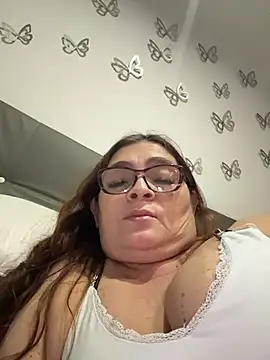 AntonellaAlondra4 online show from 04/11/26, 03:55