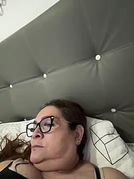 Snapshot of AntonellaAlondra4 chatting on 05/30/26, 12:35 AntonellaAlondra4 online show from 05/30/26, 12:35