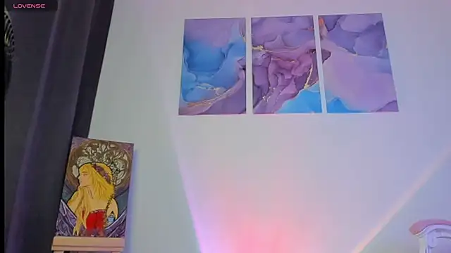 Snapshot of Pretty__zoe chatting on 02/24/25, 03:23 Pretty zoe online show from 02/24/25, 03:23