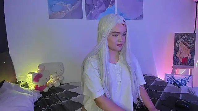 Snapshot of Pretty__zoe chatting on 03/07/25, 04:13 Pretty zoe online show from 03/07/25, 04:13