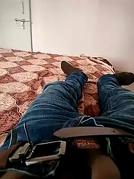 Snapshot of Sanjaysharmarbl chatting on 01/01/25, 06:05 Sanjaysharmarbl online show from 01/01/25, 06:05