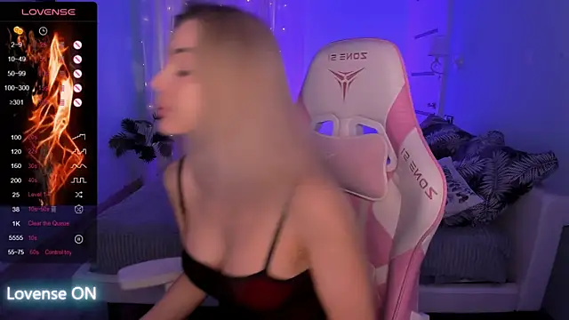 AdeleRoberts online show from 03/30/26, 02:01