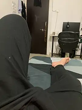 Snapshot of tarun997700 chatting on 12/29/24, 05:01 tarun997700 online show from 12/29/24, 05:01