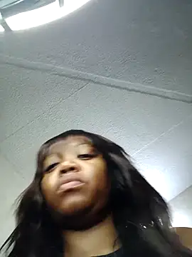 Snapshot of slimcate91 chatting on 11/04/25, 11:59 slimcate91 online show from 11/04/25, 11:59