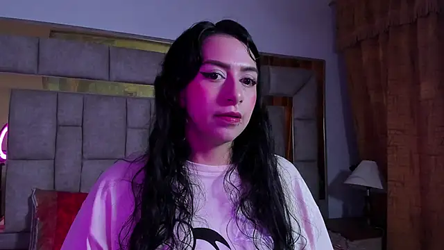 Snapshot of AlondraMendez chatting on 03/10/25, 05:11 AlondraMendez online show from 03/10/25, 05:11