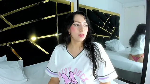 Snapshot of AlondraMendez chatting on 03/20/25, 07:58 AlondraMendez online show from 03/20/25, 07:58