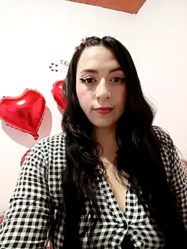 Snapshot of AlondraMendez chatting on 02/15/26, 05:37 AlondraMendez online show from 02/15/26, 05:37