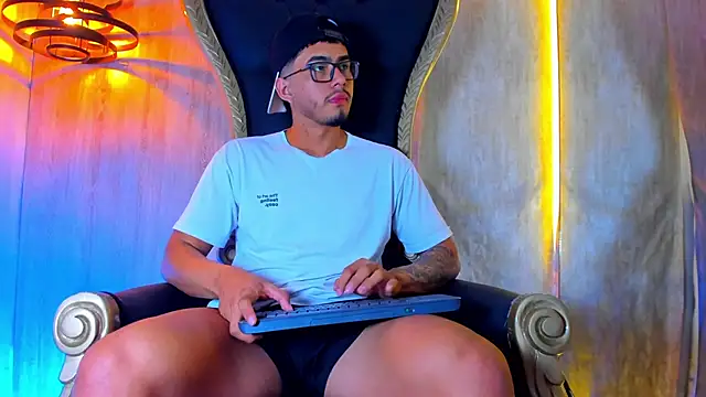 thaddeus king online show from 11/08/25, 11:03