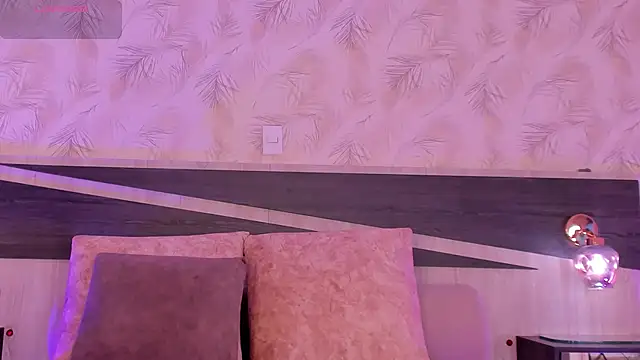 nicolle pierce online show from 02/19/26, 12:12