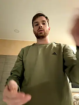 Snapshot of Maicolino96 chatting on 10/11/25, 11:47 Maicolino96 online show from 10/11/25, 11:47