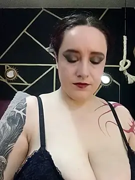 Snapshot of Gelena_Black chatting on 03/12/25, 06:55 Gelena Black online show from 03/12/25, 06:55