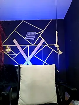 Snapshot of Gelena_Black chatting on 10/01/25, 12:49 Gelena Black online show from 10/01/25, 12:49