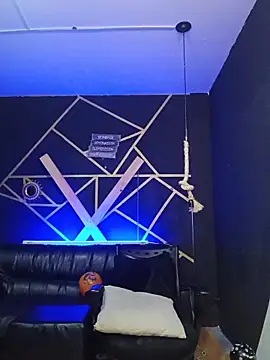 Snapshot of Gelena_Black chatting on 10/20/25, 12:05 Gelena Black online show from 10/20/25, 12:05