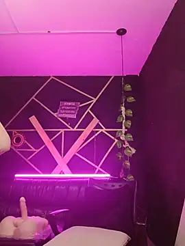 Snapshot of Gelena_Black chatting on 11/06/25, 12:28 Gelena Black online show from 11/06/25, 12:28