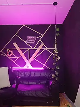 Snapshot of Gelena_Black chatting on 11/18/25, 11:58 Gelena Black online show from 11/18/25, 11:58