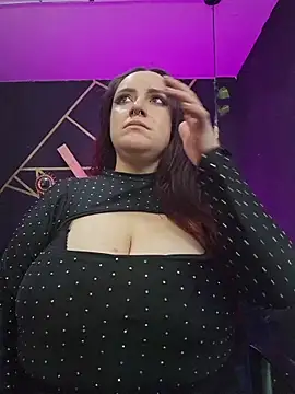 Snapshot of Gelena_Black chatting on 11/28/25, 03:31 Gelena Black online show from 11/28/25, 03:31