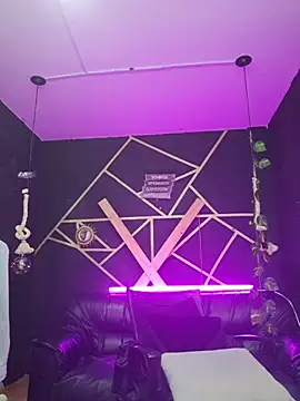 Snapshot of Gelena_Black chatting on 12/04/25, 07:00 Gelena Black online show from 12/04/25, 07:00