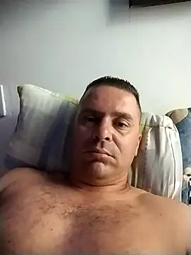 Snapshot of LOIROGOSTOSO87 chatting on 12/01/24, 10:21 LOIROGOSTOSO87 online show from 12/01/24, 10:21