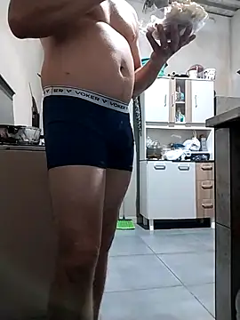 Snapshot of LOIROGOSTOSO87 chatting on 03/11/25, 10:20 LOIROGOSTOSO87 online show from 03/11/25, 10:20