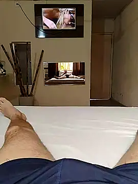 Snapshot of LOIROGOSTOSO87 chatting on 03/12/25, 12:15 LOIROGOSTOSO87 online show from 03/12/25, 12:15