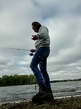 KSwonderland6 online show from 10/22/25, 03:45