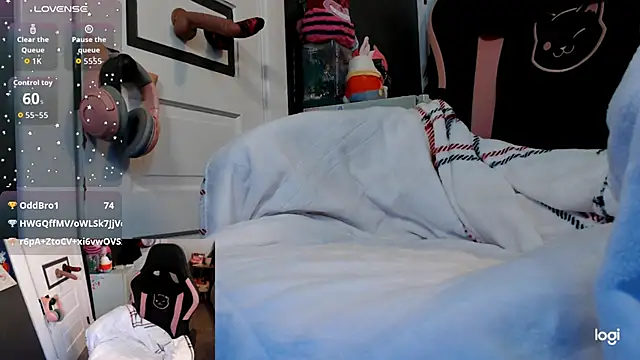 KSwonderland6 online show from 12/02/25, 05:41