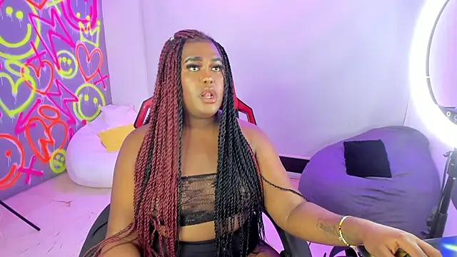 Snapshot of GEANNAROSE chatting on 02/04/25, 11:16 GEANNAROSE online show from 02/04/25, 11:16