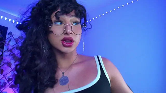 Heka Prudence online show from 12/13/24, 04:22