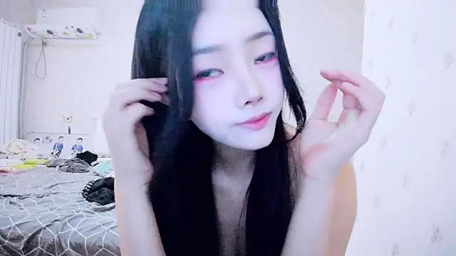 Snapshot of lkjfdsks chatting on 05/18/26, 10:15 lkjfdsks online show from 05/18/26, 10:15