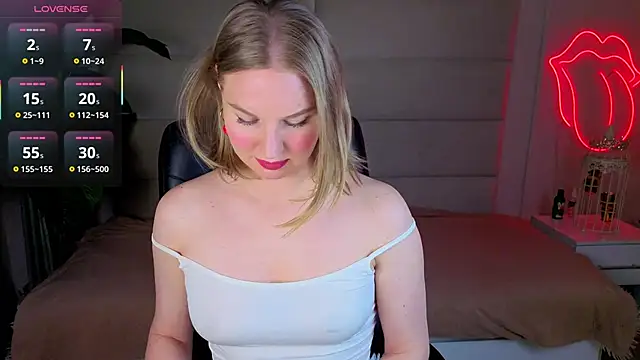 Angel Nikole online show from 02/23/26, 01:47