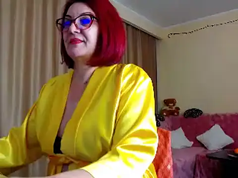 Snapshot of EdithCharm chatting on 01/14/25, 07:11 EdithCharm online show from 01/14/25, 07:11