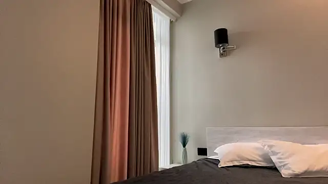 Lora Squirt online show from 03/22/25, 06:00