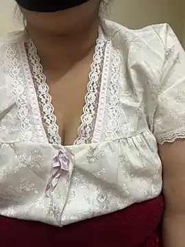 Snapshot of poision51 chatting on 03/06/25, 05:24 poision51 online show from 03/06/25, 05:24