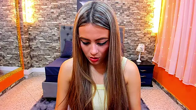 Snapshot of miacarperr1 chatting on 02/04/25, 08:49 miacarperr1 online show from 02/04/25, 08:49