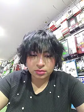 Snapshot of TioreHentai chatting on 12/15/25, 12:04 TioreHentai online show from 12/15/25, 12:04