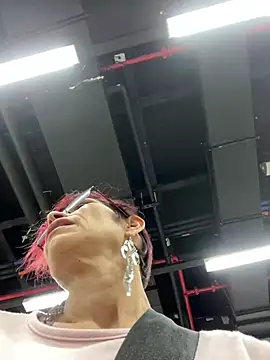 Snapshot of MireyaTorresGu chatting on 01/28/25, 08:04 MireyaTorresGu online show from 01/28/25, 08:04